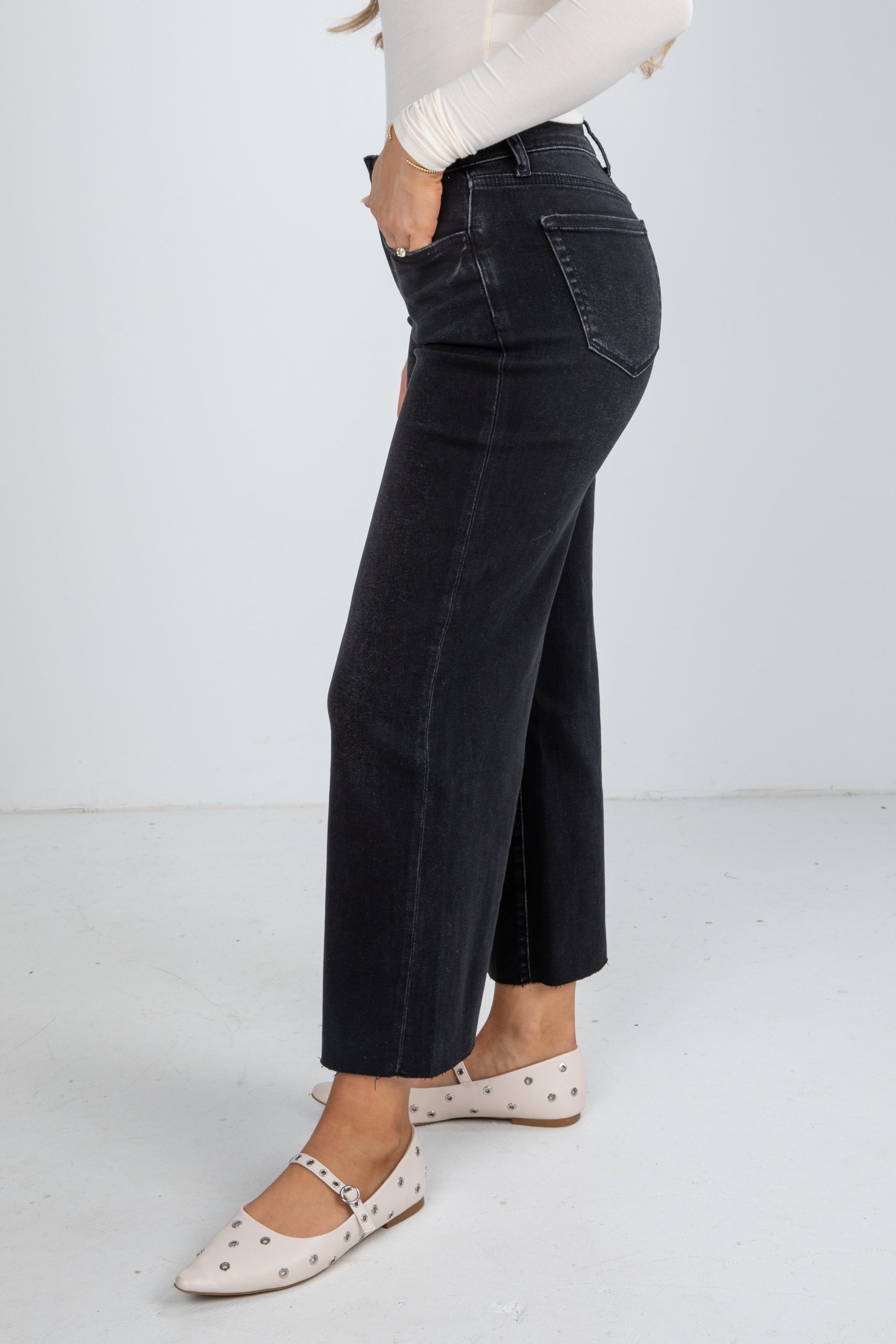 FINAL SALE - Aileeah Black High-Rise Slim Wide Leg Jeans - Image 3