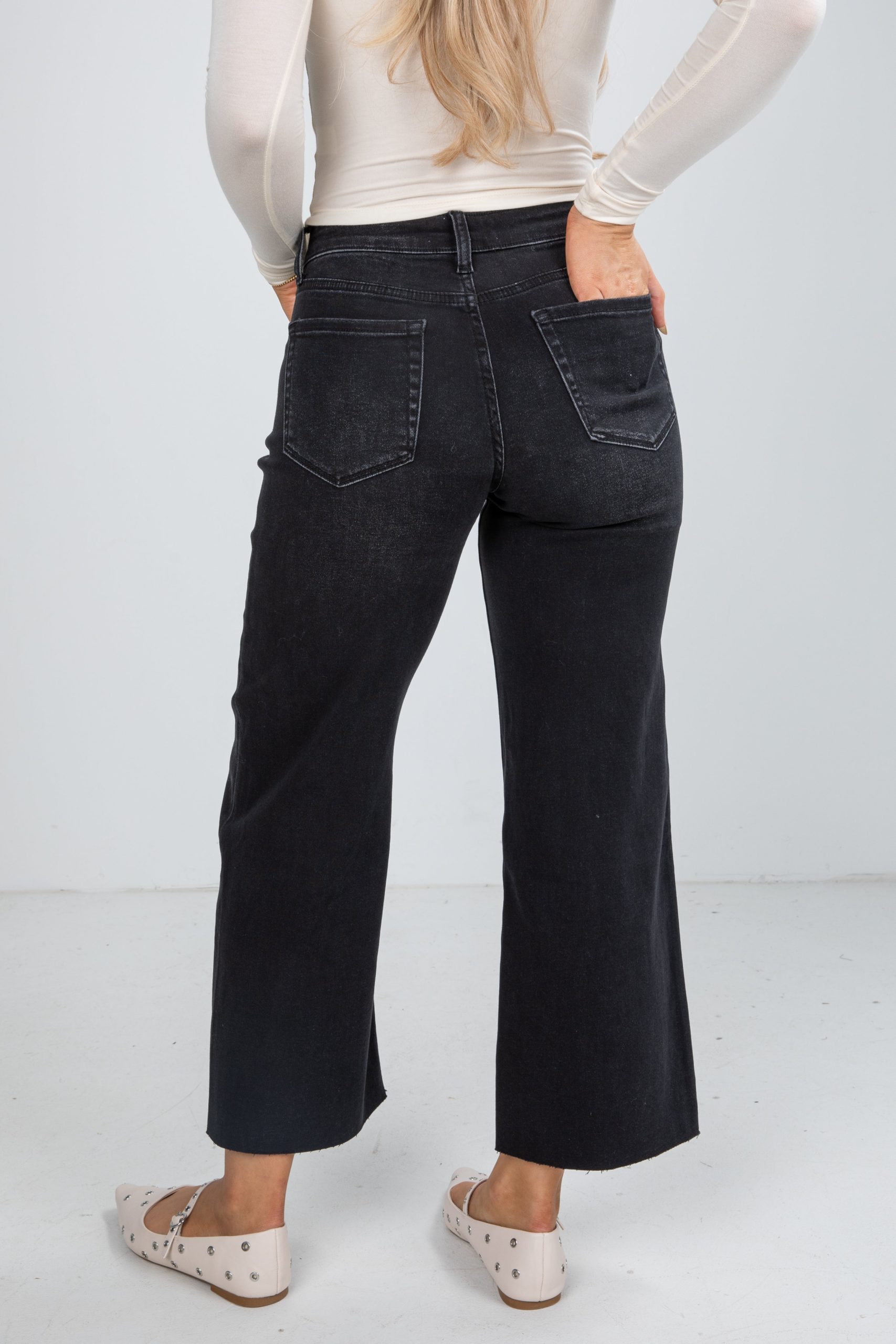 FINAL SALE - Aileeah Black High-Rise Slim Wide Leg Jeans - Image 4