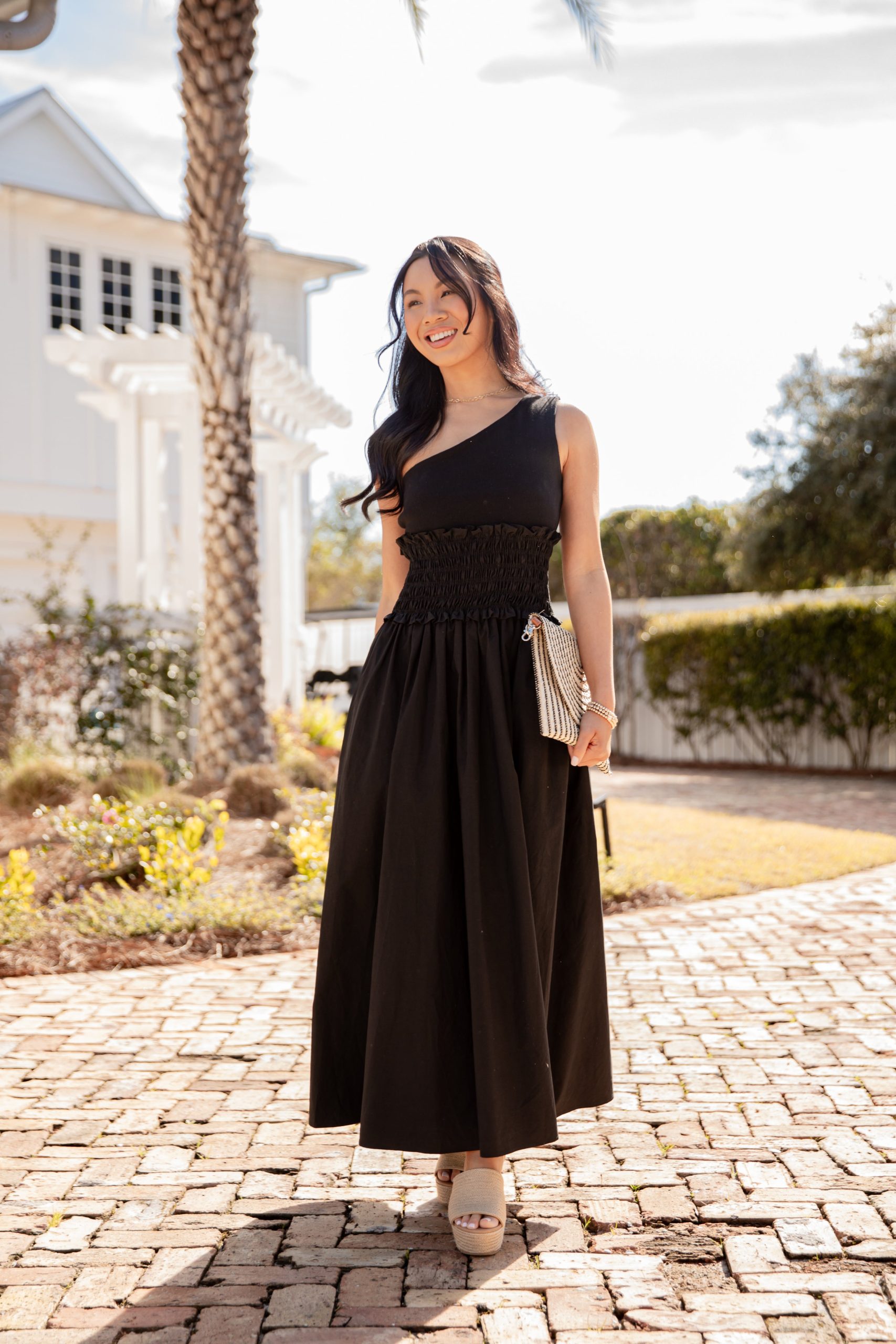 Effortless Glow Black Maxi Dress - Image 3