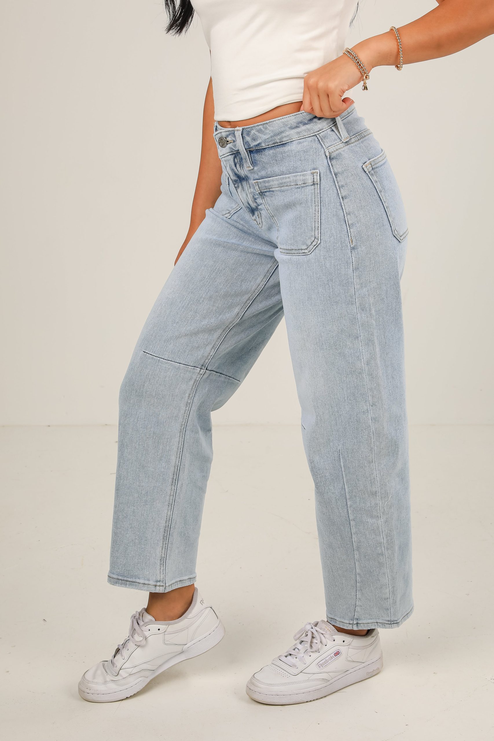 Brynne Light Wash High-Rise Barrel Jeans - Image 5