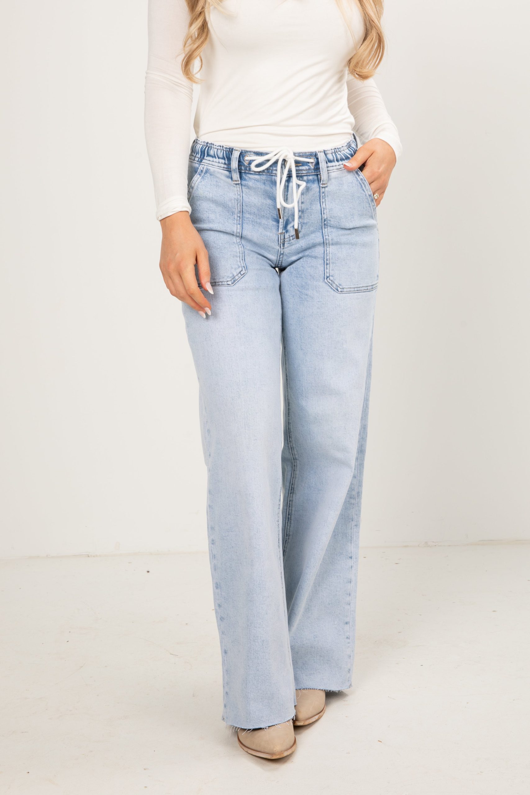 Ali Light Wash High-Rise Drawstring Wide Leg Jeans - Image 2