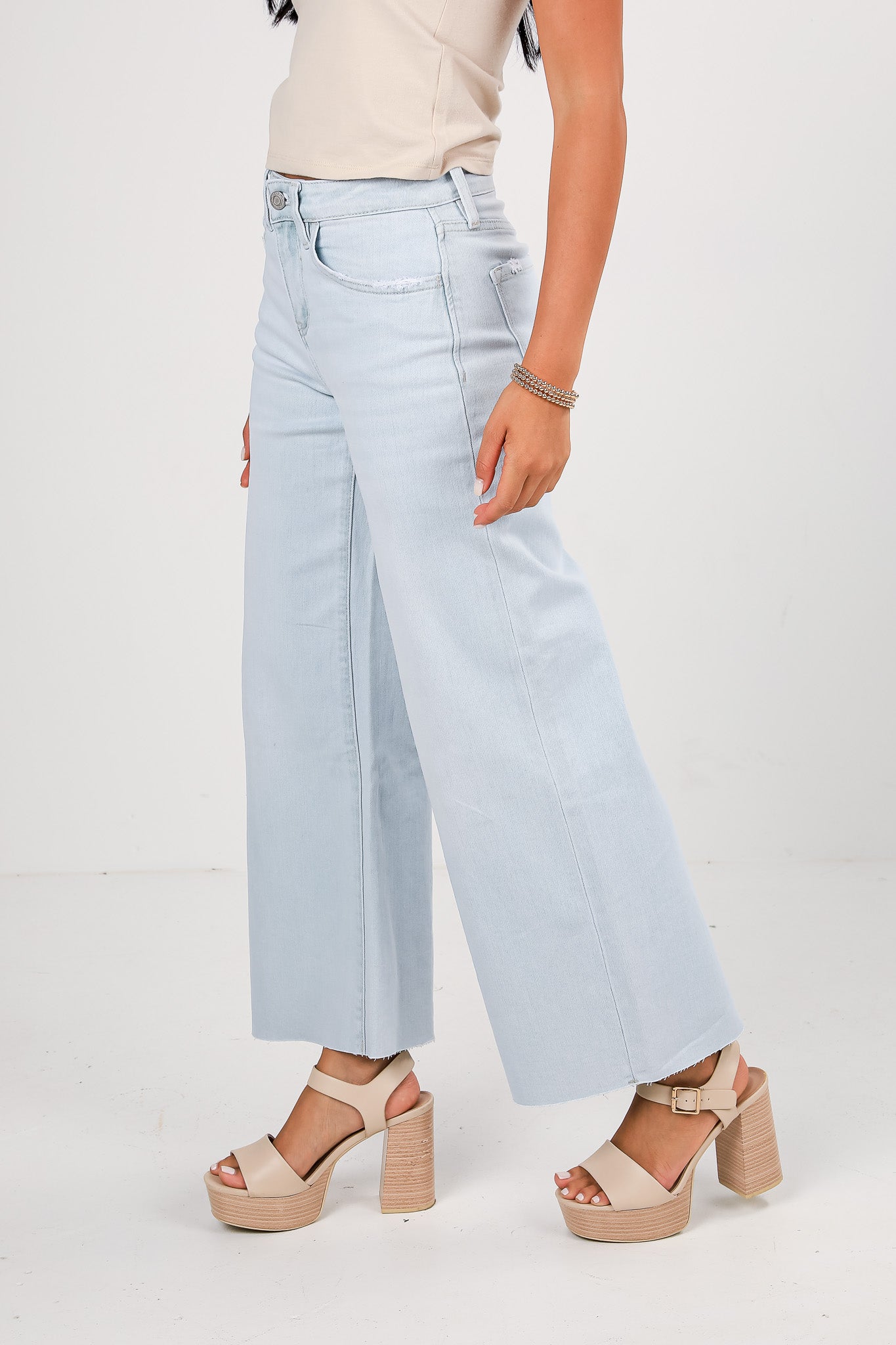 Lindsay Light Wash High-Rise Wide Leg Jeans - Image 4