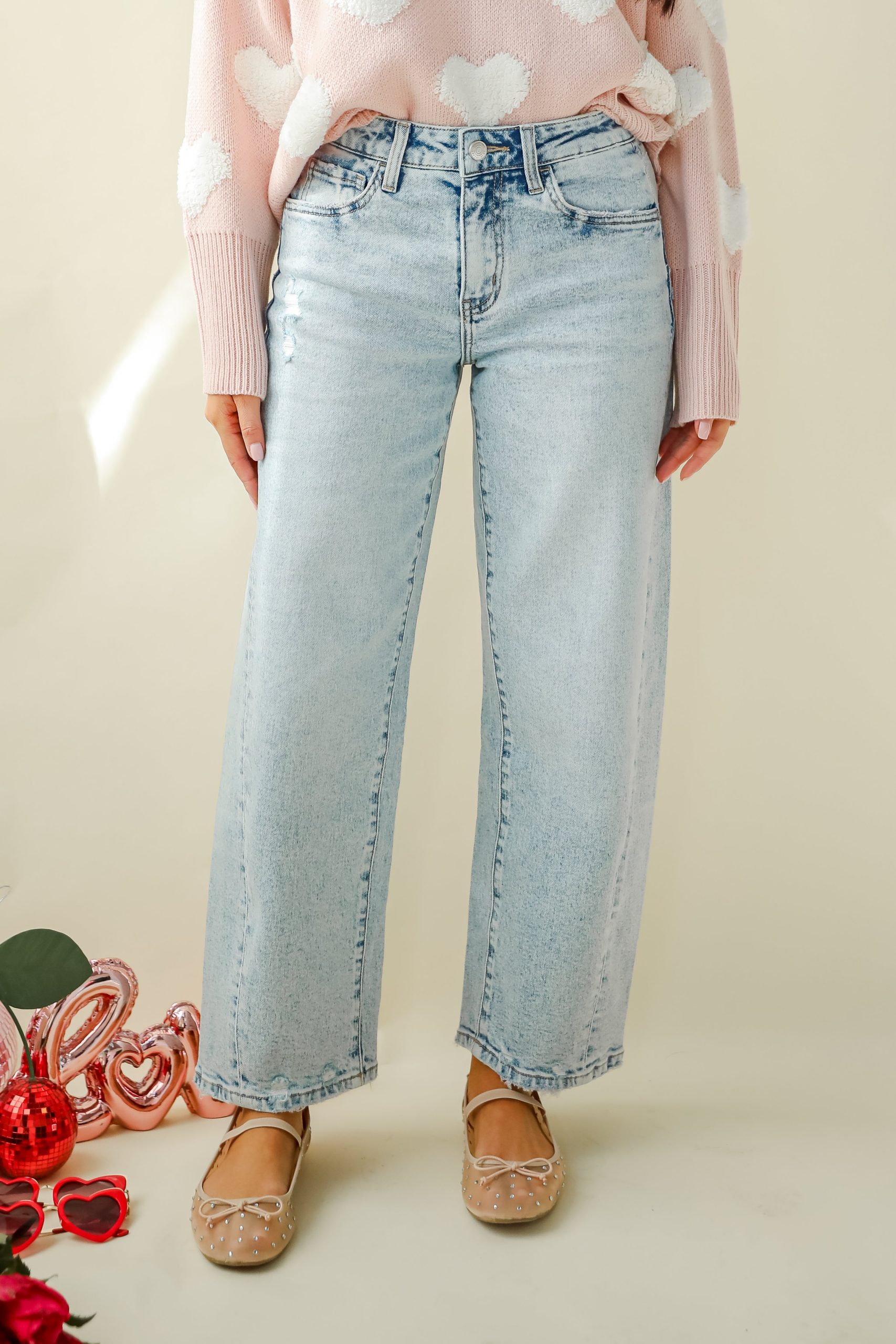FINAL SALE - Chelsey Light Wash Barrel Jeans