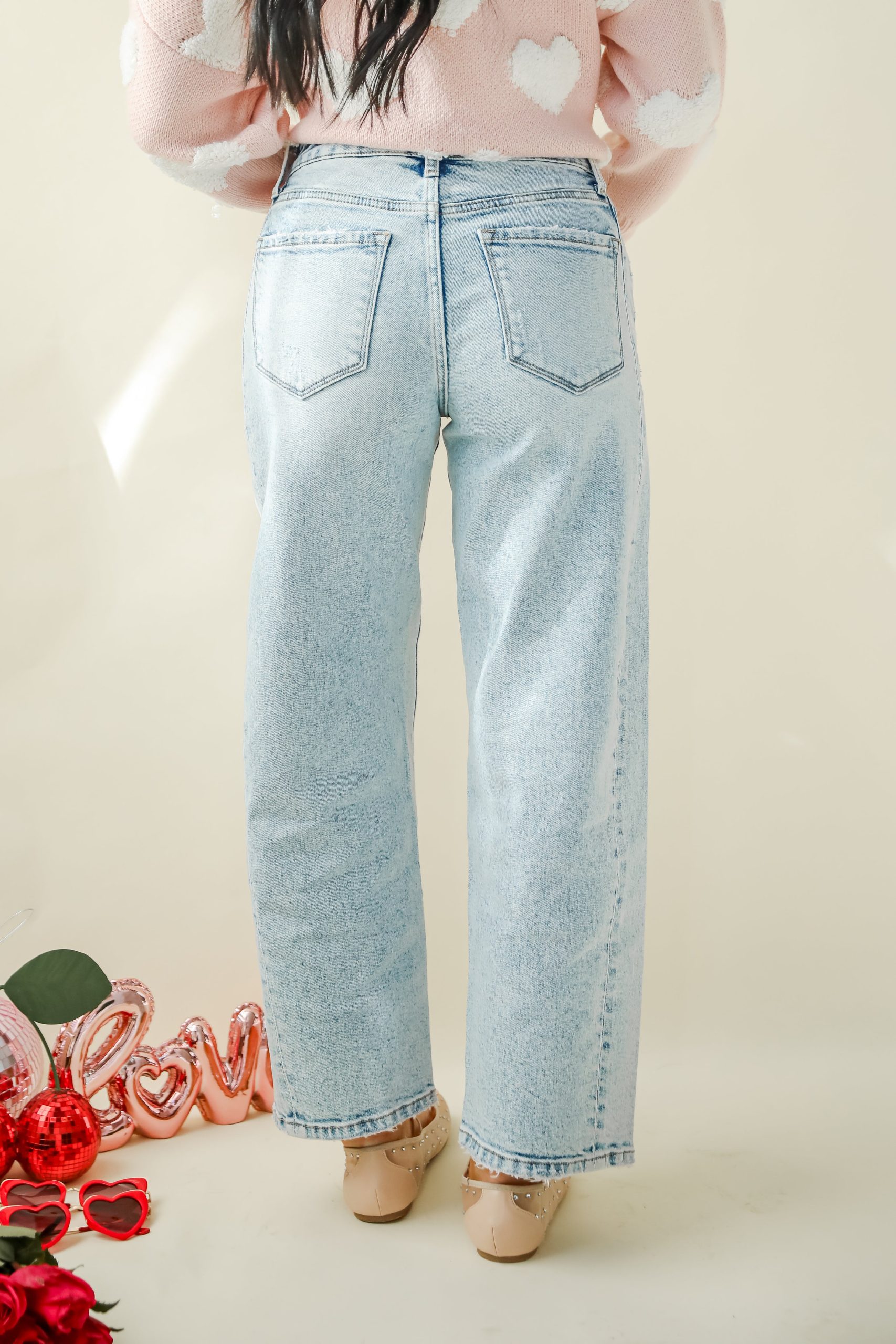 FINAL SALE - Chelsey Light Wash Barrel Jeans - Image 4