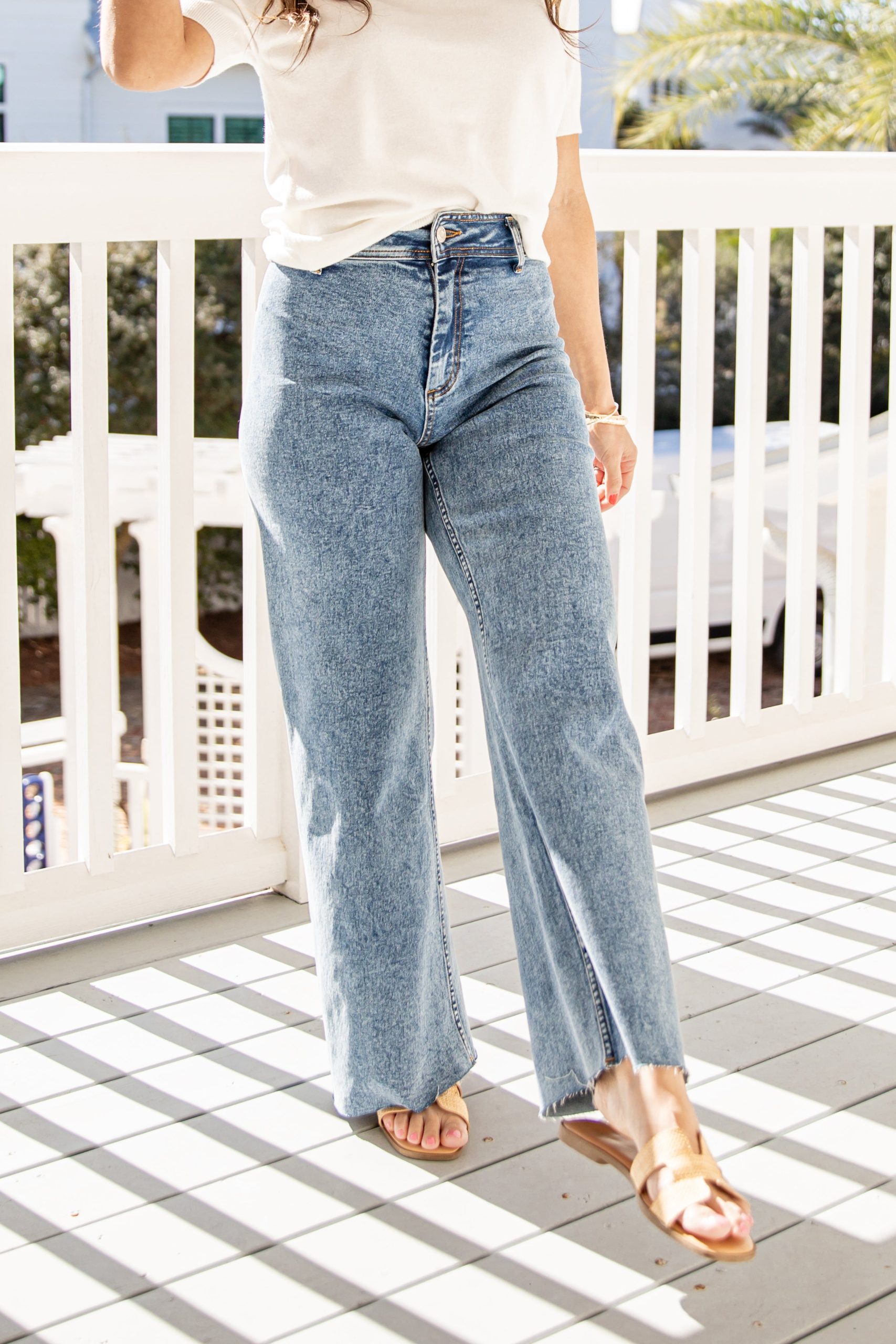 Leighton Light Wash High-Rise Wide Leg Jeans - Image 3