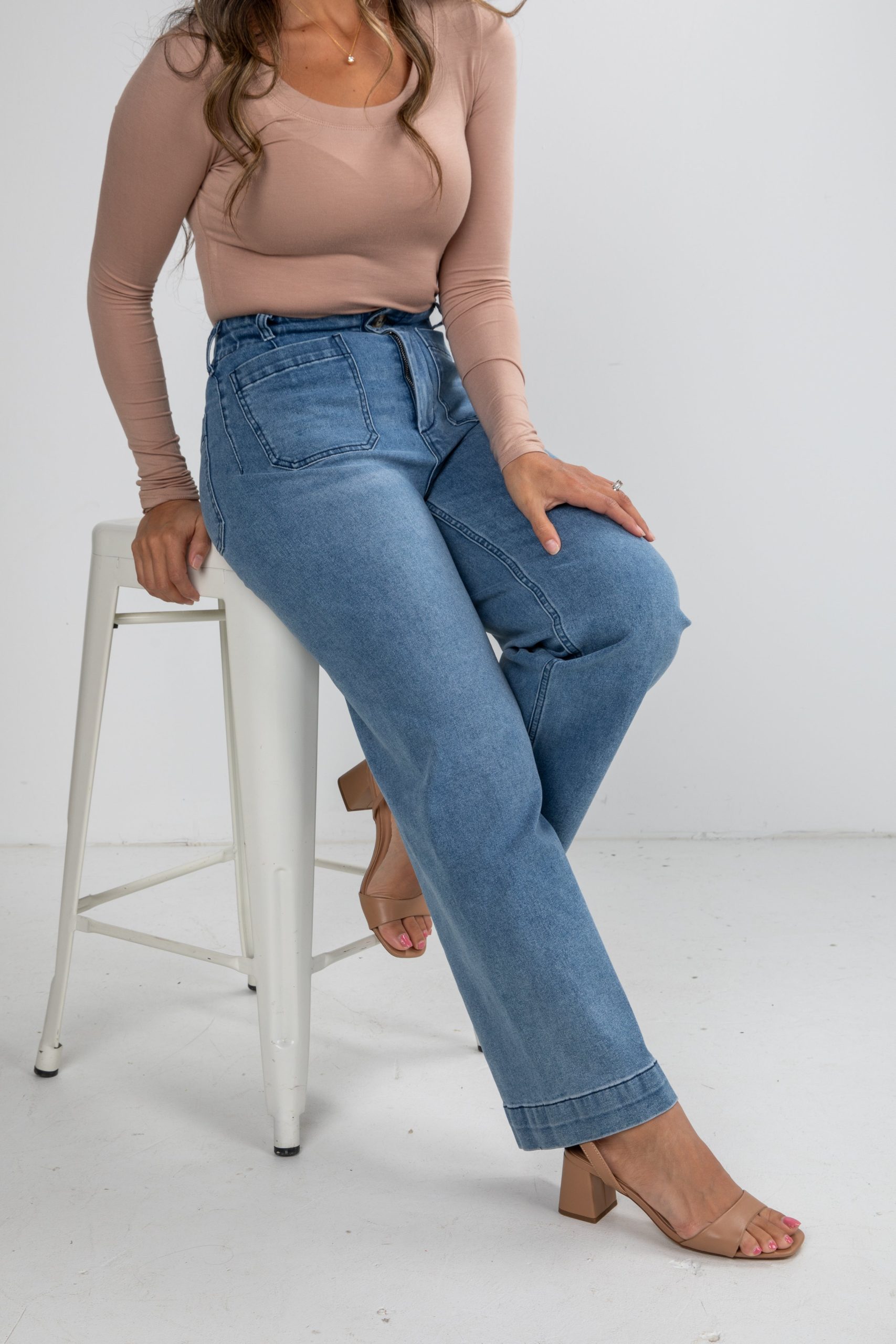 FINAL SALE - Kelsey Medium Wash High-Rise Wide Leg Jeans - Image 2